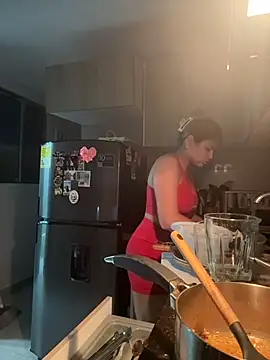 SaraParisi online show from October 2025 11:07:01 PM