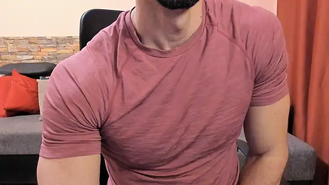 HotHunkTrainer online show from April 2026 09:01:01 AM