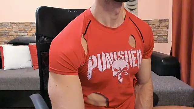 HotHunkTrainer online show from June 2026 07:34:01 AM