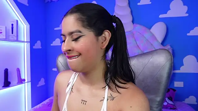 miss romyna online show from January 2025 11:02:02 AM