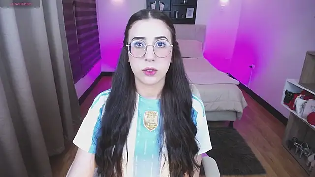 Imkitty-Horny online show from November 2025 03:49:01 AM