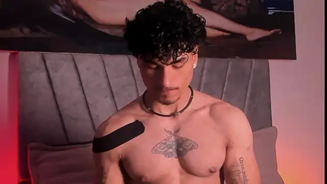 Thomas Fit1 online show from November 2025 02:14:02 AM