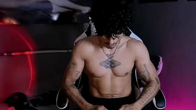 Thomas Fit1 online show from March 2026 11:49:02 PM