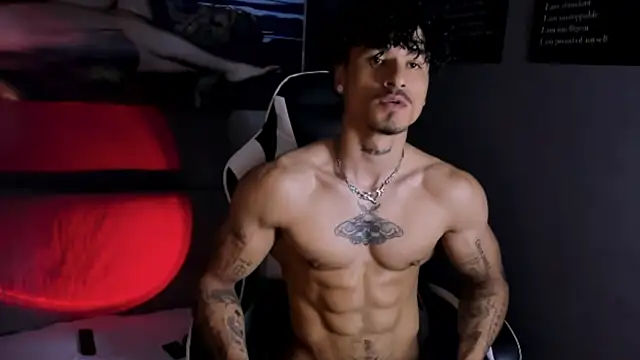 Thomas Fit1 online show from April 2026 01:52:02 AM