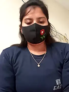 Snapshot of Cute_Nipa chatting on January 2025 03:23:02 AM Cute Nipa online show from January 2025 03:23:02 AM