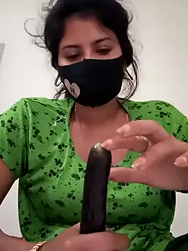 Snapshot of Cute_Nipa chatting on March 2025 01:45:02 AM Cute Nipa online show from March 2025 01:45:02 AM