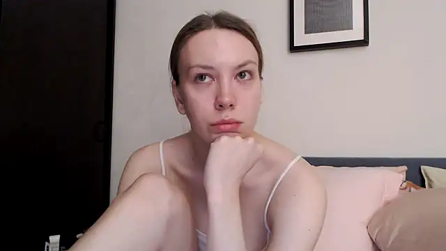 Scarlettford online show from November 2025 04:51:01 PM