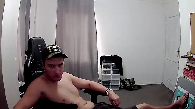 PKrisztian online show from September 2025 03:17:02 PM