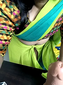 Snapshot of Selina_6 chatting on January 2025 04:20:01 PM Selina 6 online show from January 2025 04:20:01 PM