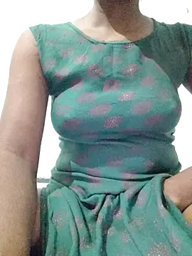 rituporna2004 online show from December 2025 02:33:01 PM