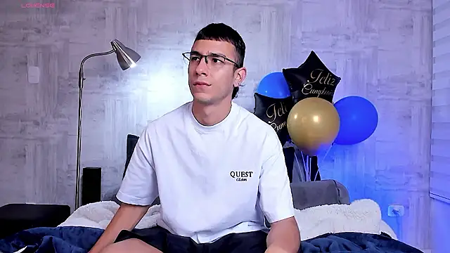 Snapshot of SymonPrince chatting on January 2026 11:10:01 PM SymonPrince online show from January 2026 11:10:01 PM