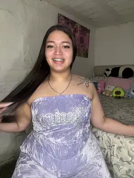 GemaGranadoss online show from April 2026 11:42:01 PM