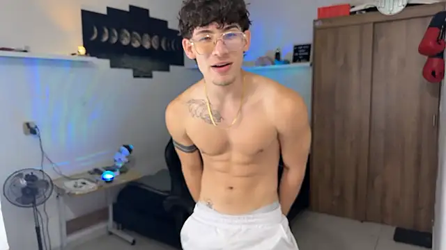 Snapshot of Kisan_Smith chatting on February 2026 02:30:01 AM Kisan Smith online show from February 2026 02:30:01 AM