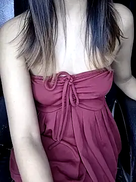 Snapshot of Leeeezzzz_roy chatting on January 2026 07:11:01 PM Leeeezzzz roy online show from January 2026 07:11:01 PM