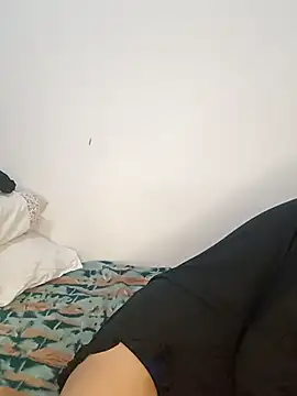 ConeNella online show from November 2025 05:06:02 AM