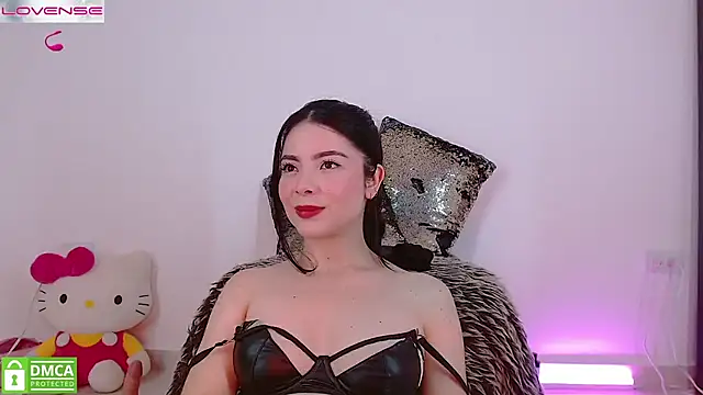 LauryMoons online show from May 2026 12:16:01 AM