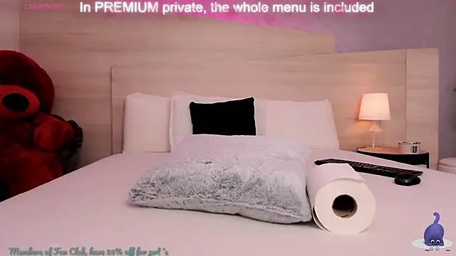 FoxxyClarise online show from February 2025 11:44:02 AM