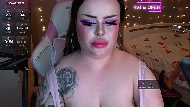 Snapshot of og_maddison chatting on December 2024 12:07:01 AM og maddison online show from December 2024 12:07:01 AM