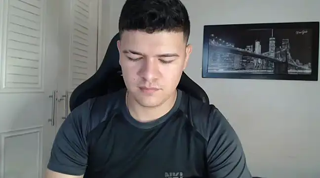 Plug Control online show from December 2024 03:15:01 PM