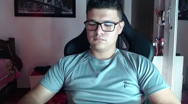 Plug Control online show from February 2025 09:14:01 PM