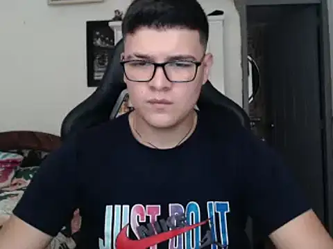 Plug Control online show from March 2025 09:12:02 PM