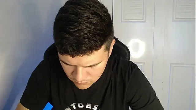 Plug Control online show from September 2025 04:19:02 PM