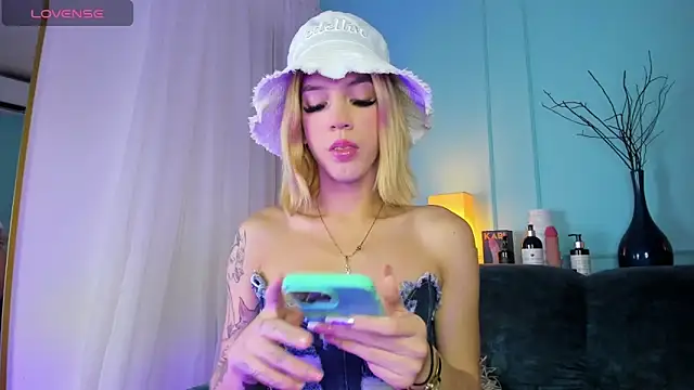 Courtney gonet online show from January 2025 03:23:02 AM