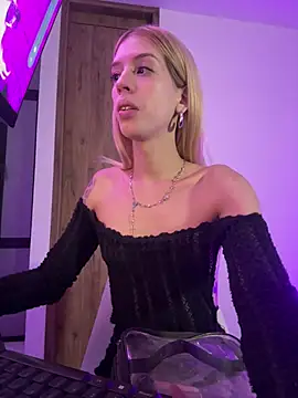 Courtney gonet online show from June 2026 03:52:02 AM