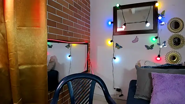 Snapshot of maja_hills chatting on February 2025 05:35:01 PM maja hills online show from February 2025 05:35:01 PM