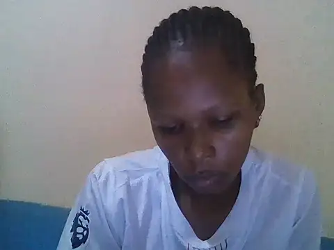 Snapshot of CharlotteDee chatting on October 2025 07:07:01 AM CharlotteDee online show from October 2025 07:07:01 AM