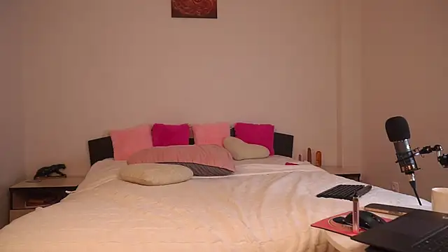 Arielgrace online show from October 2025 02:14:02 AM