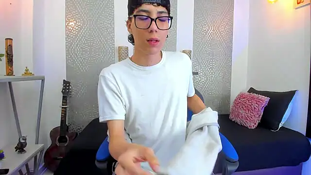 Nikolay Gregori online show from March 2025 04:08:02 AM