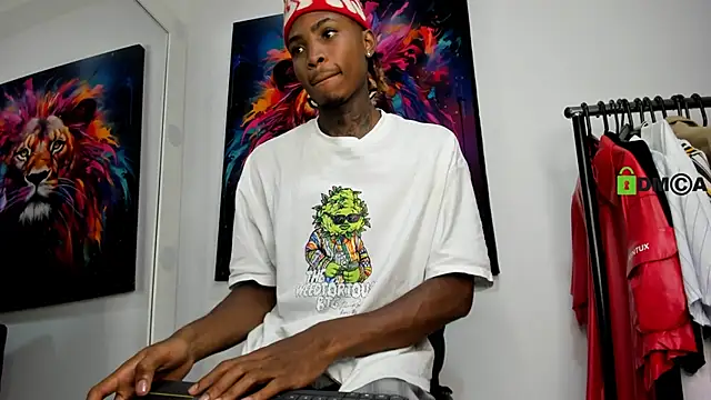 Snapshot of Pantera_black_21 chatting on December 2024 12:02:01 AM Pantera black 21 online show from December 2024 12:02:01 AM