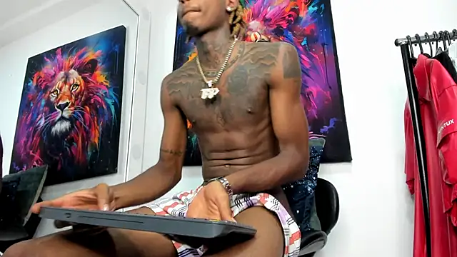 Snapshot of Pantera_black_21 chatting on December 2024 08:02:02 AM Pantera black 21 online show from December 2024 08:02:02 AM