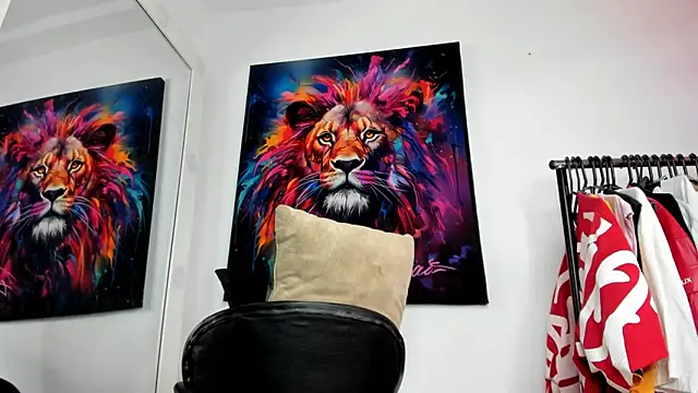 Snapshot of Pantera_black_21 chatting on December 2024 09:40:02 PM Pantera black 21 online show from December 2024 09:40:02 PM