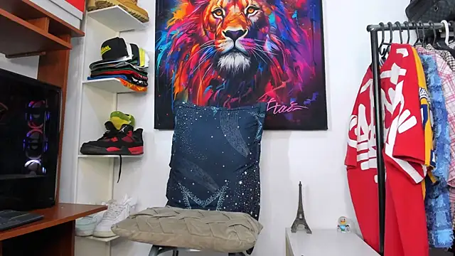 Snapshot of Pantera_black_21 chatting on September 2025 12:18:01 PM Pantera black 21 online show from September 2025 12:18:01 PM