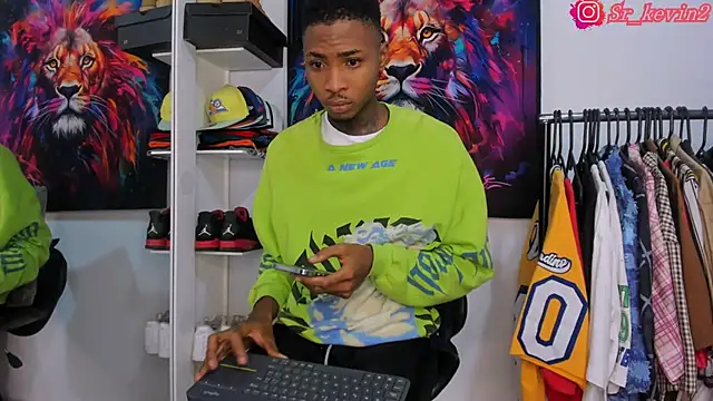 Snapshot of Pantera_black_21 chatting on November 2025 10:26:02 AM Pantera black 21 online show from November 2025 10:26:02 AM