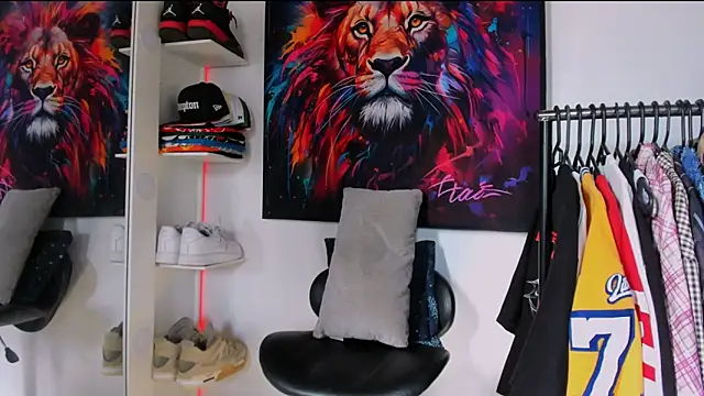 Snapshot of Pantera_black_21 chatting on November 2025 07:13:02 PM Pantera black 21 online show from November 2025 07:13:02 PM