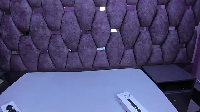 AlaSmith online show from October 2025 01:51:02 AM