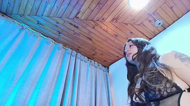 Eda Bonne online show from April 2026 11:18:02 AM