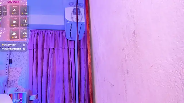 Snapshot of kitty_roouse chatting on February 2025 07:34:01 AM kitty roouse online show from February 2025 07:34:01 AM