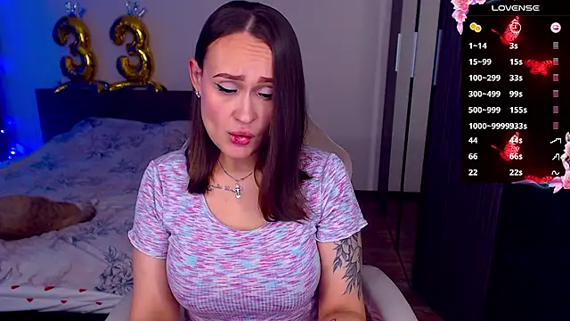 Cutie-Melanie online show from November 2025 04:23:01 PM