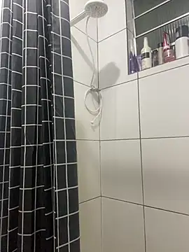 Snapshot of couple_shy chatting on January 2026 02:04:02 AM couple shy online show from January 2026 02:04:02 AM