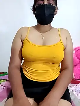 SLZAARA online show from December 2025 08:25:01 PM