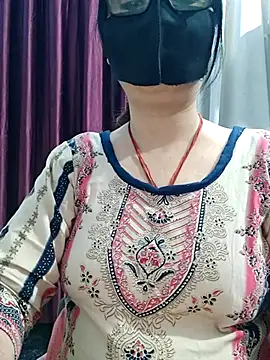 Aishwaryaa 69 online show from March 2026 10:55:01 AM