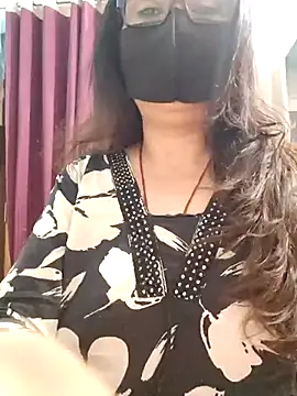 Snapshot of Aishwaryaa_69 chatting on June 2026 01:50:01 AM Aishwaryaa 69 online show from June 2026 01:50:01 AM
