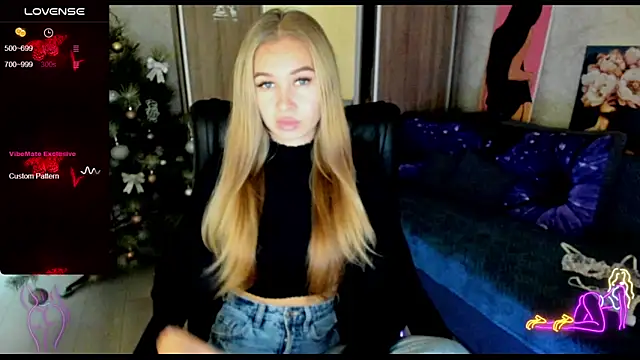  NigoNika online show from December 2024 12:38:02 PM