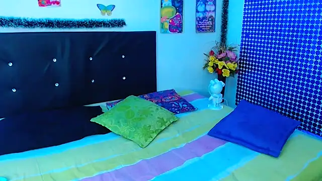 Snapshot of pleasure_and_fantasy chatting on March 2025 10:20:01 PM pleasure and fantasy online show from March 2025 10:20:01 PM