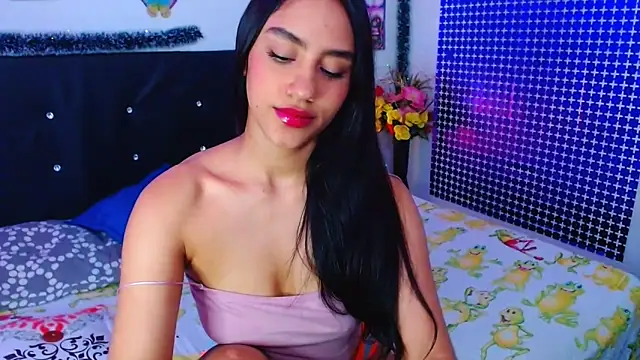 Snapshot of pleasure_and_fantasy chatting on March 2025 06:51:01 PM pleasure and fantasy online show from March 2025 06:51:01 PM