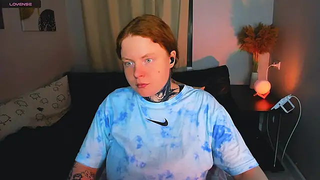 Snapshot of Cassie_xKiss chatting on November 2025 08:31:01 PM Cassie xKiss online show from November 2025 08:31:01 PM